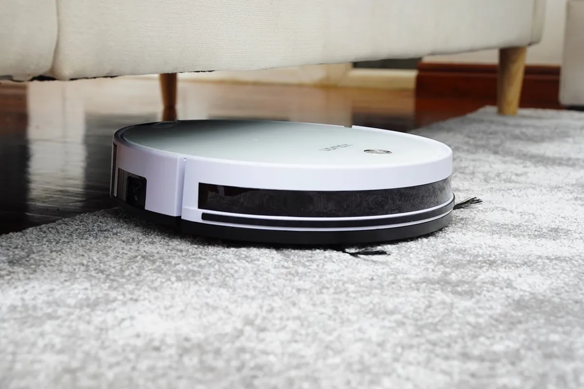 Dyson V15 Detect vs Shark PowerDetect: Cordless Vacuum Review for Real Homes