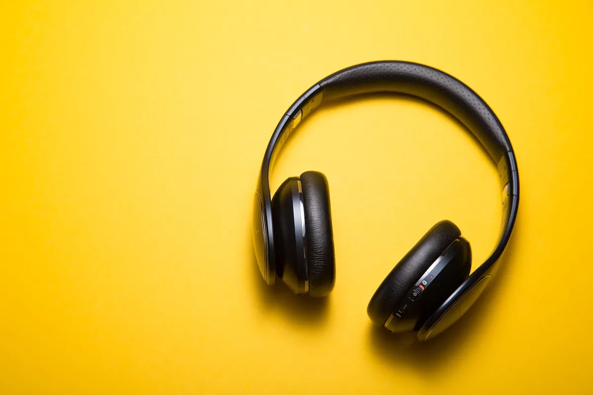 Sony WH-1000XM5 vs Bose QuietComfort Ultra Headphones: Real-World Review
