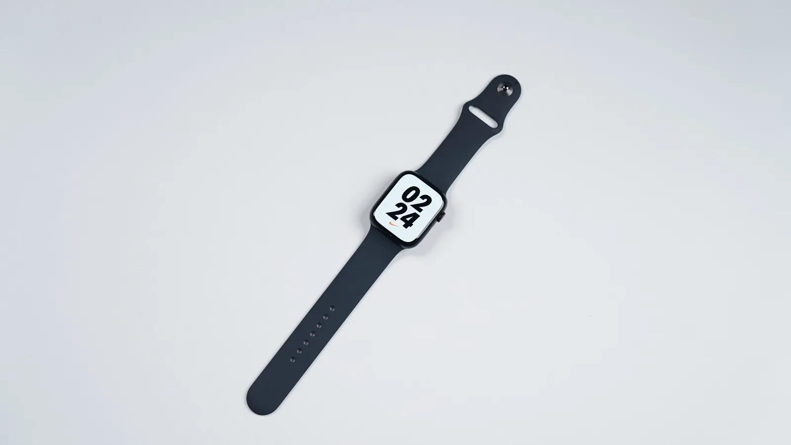 Fitness Tracker vs Smartwatch: Which One Should You Actually Buy?