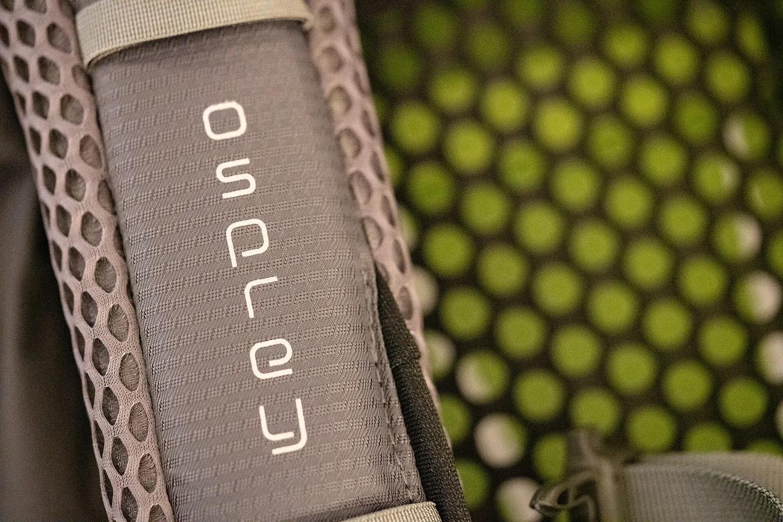 Osprey Daylite Backpack Review: Fourteen Months as a Daily Commuter and Travel Companion